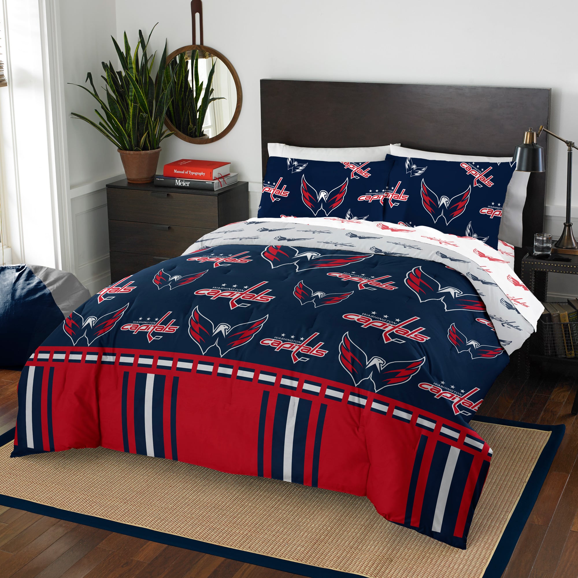 The Northwest Company Washington Capitals 5-Piece Full Bed in a Bag Set