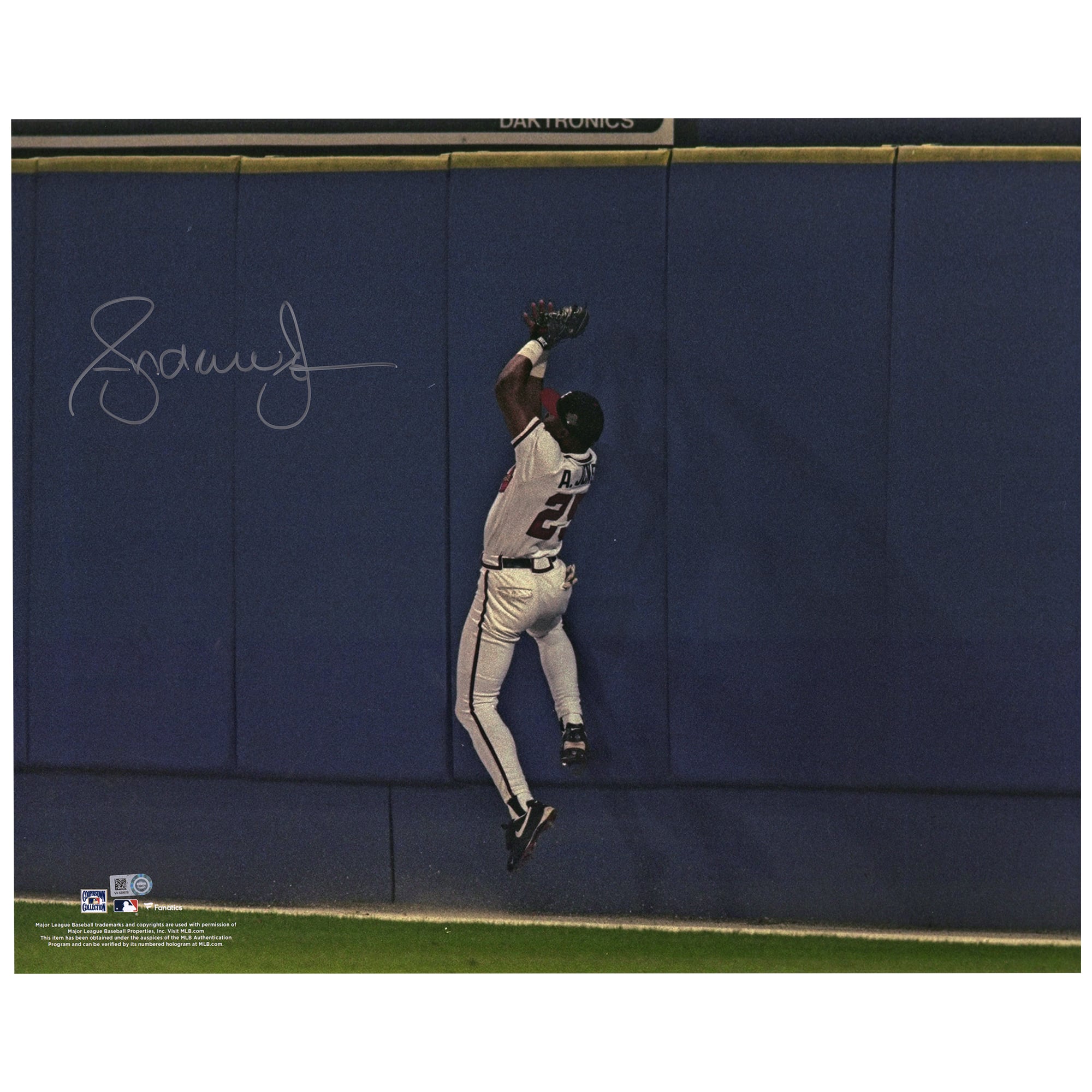 Andruw Jones Atlanta Braves Autographed 16" x 20" Jumping Catch Photograph