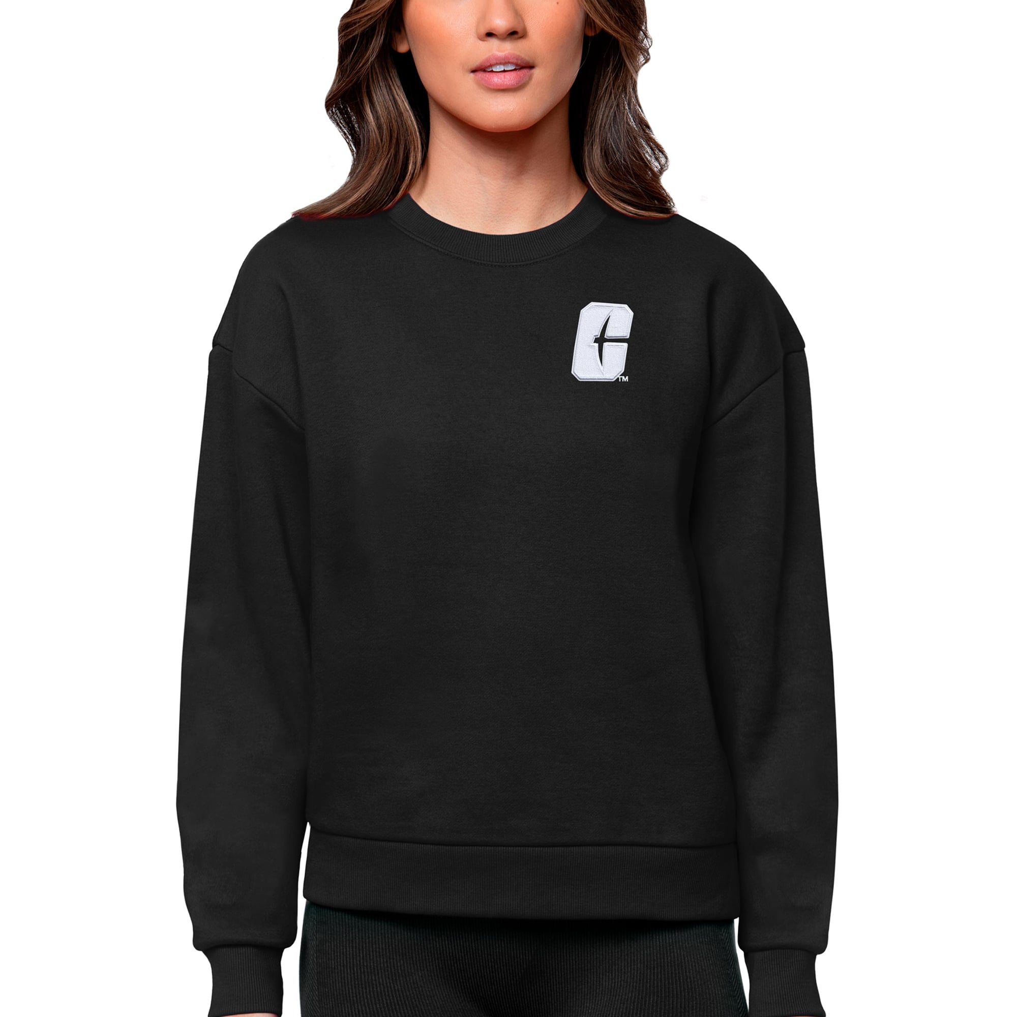 Women's Antigua Black Charlotte 49ers Logo Victory Crewneck Pullover Sweatshirt