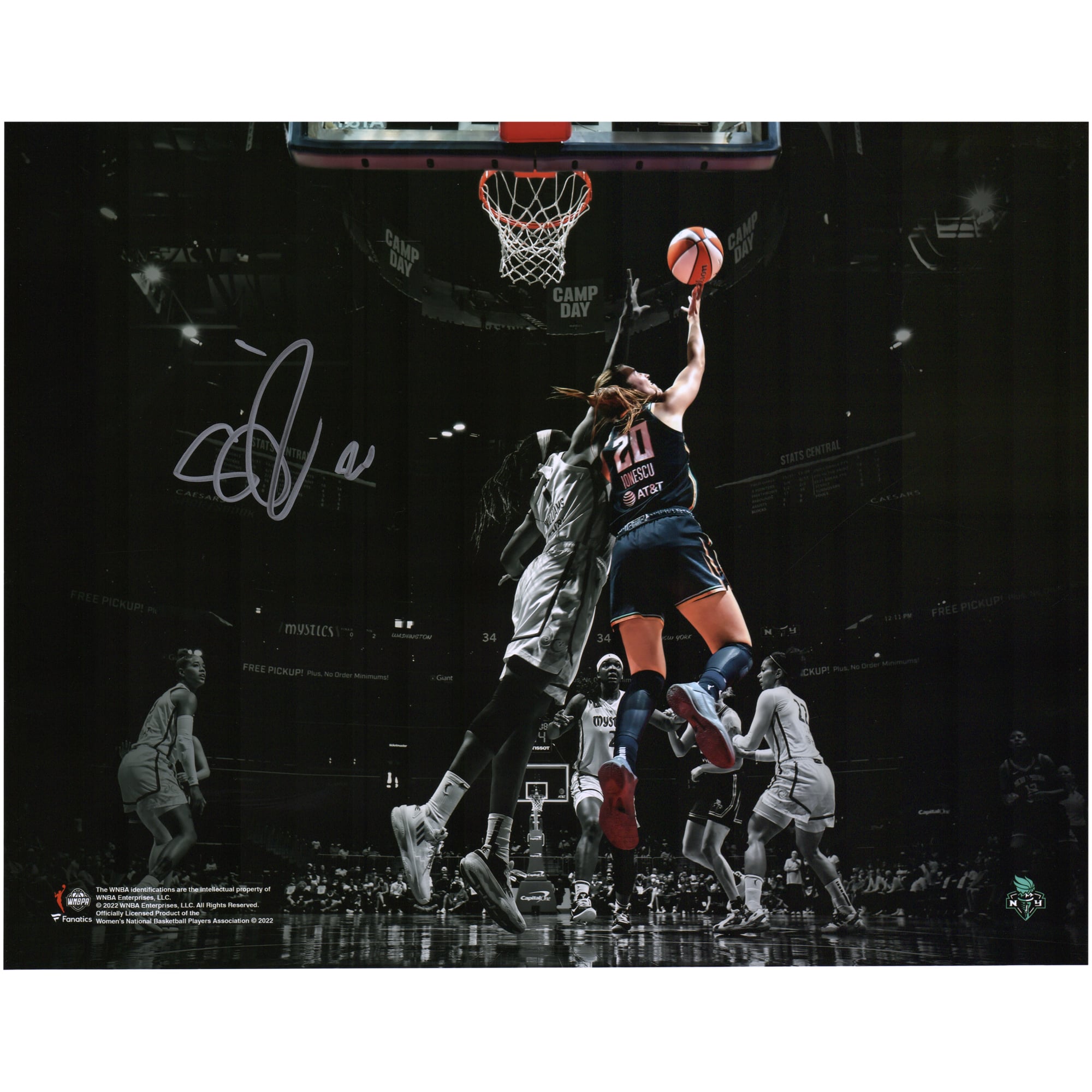 Fotografía en capas invertidas autografiada por Sabrina Ionescu, New York Liberty, 11 x 14 pulgadas