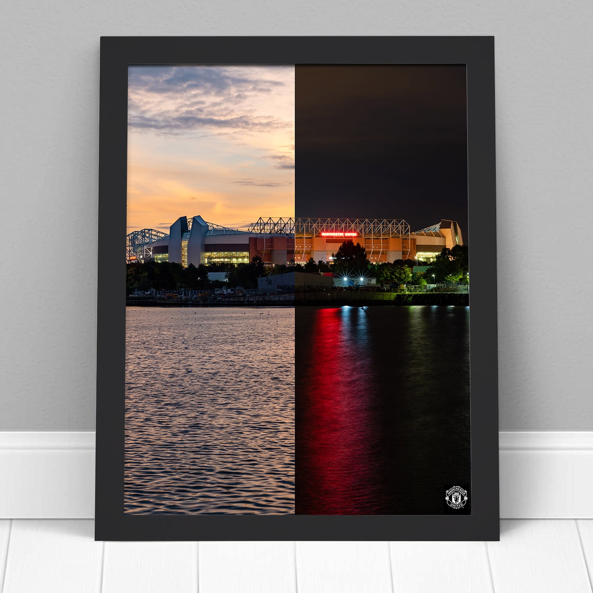 Manchester United Old Trafford Day & Night Stampa incorniciata - A3