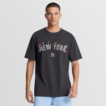 Men's Fanatics Anthracite New York Yankees Bloom? T-Shirt