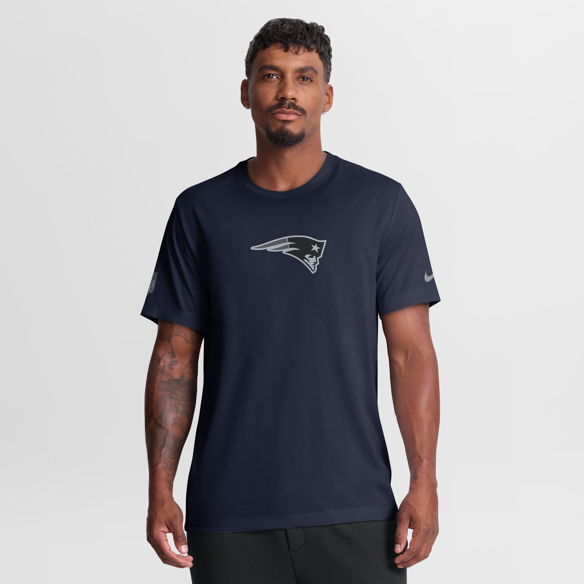 Men's Nike Navy New England Patriots Sideline Lead The Charge Legend Dri-FIT T-Shirt