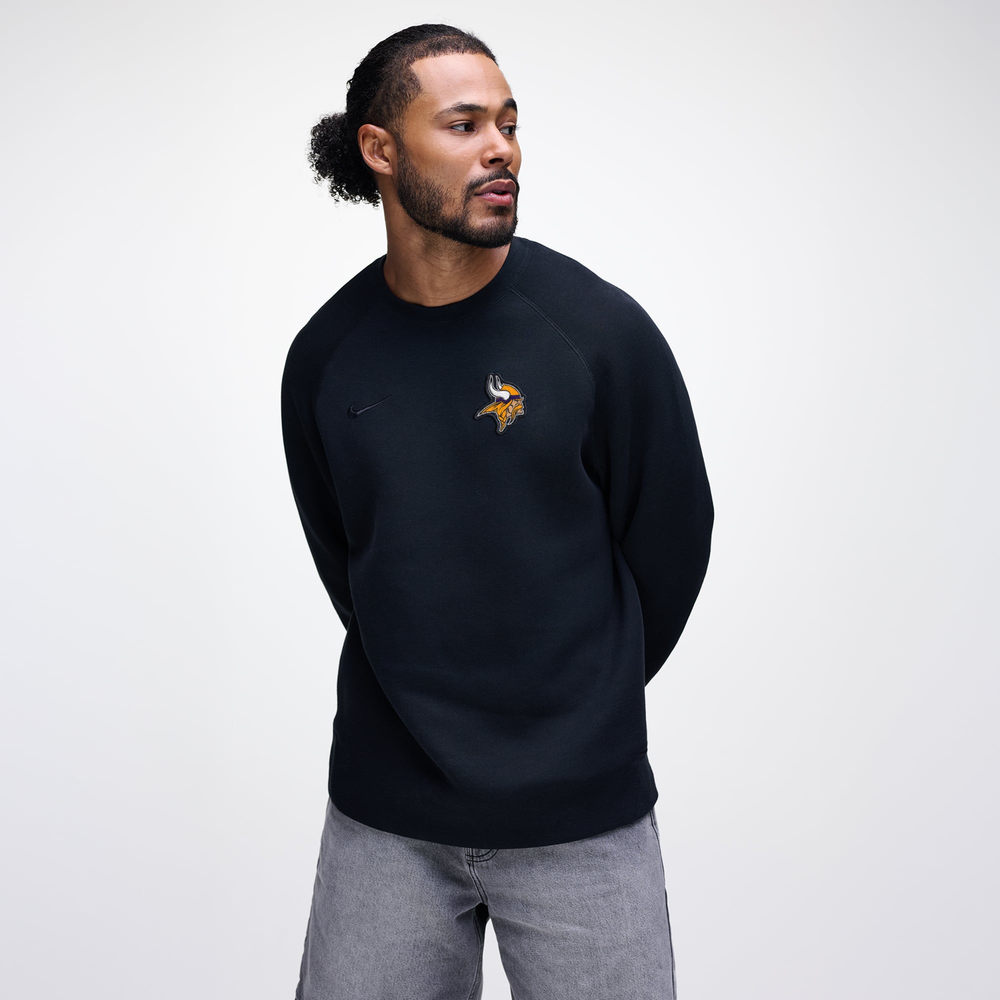 Men's Nike Black Minnesota Vikings Tech Fleece Raglan Sweatshirt