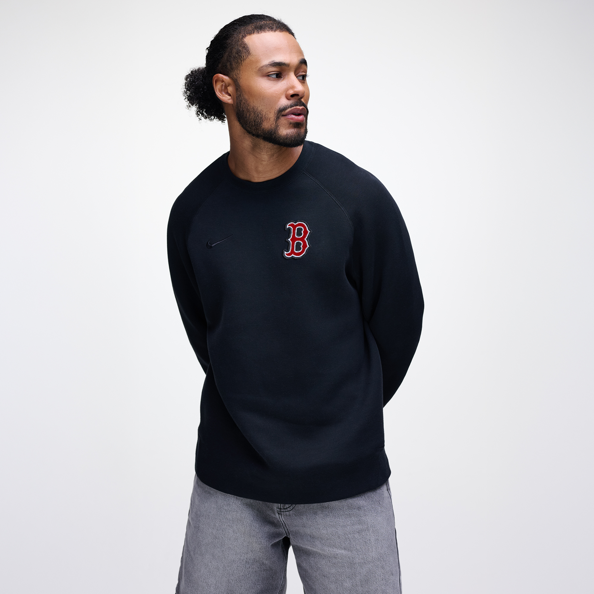 Men's Nike Black Boston Red Sox Tech Fleece Raglan Sweatshirt