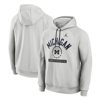 Men's Jordan Brand  Gray Michigan Wolverines Courtside Practice Dri-FIT Raglan Fleece Hoodie