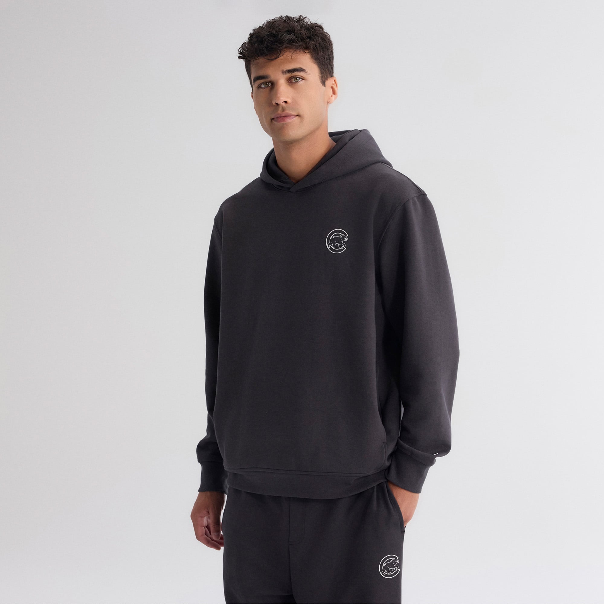 Men's Fanatics Charcoal Chicago Cubs Clutch Tri-Blend Hoodie