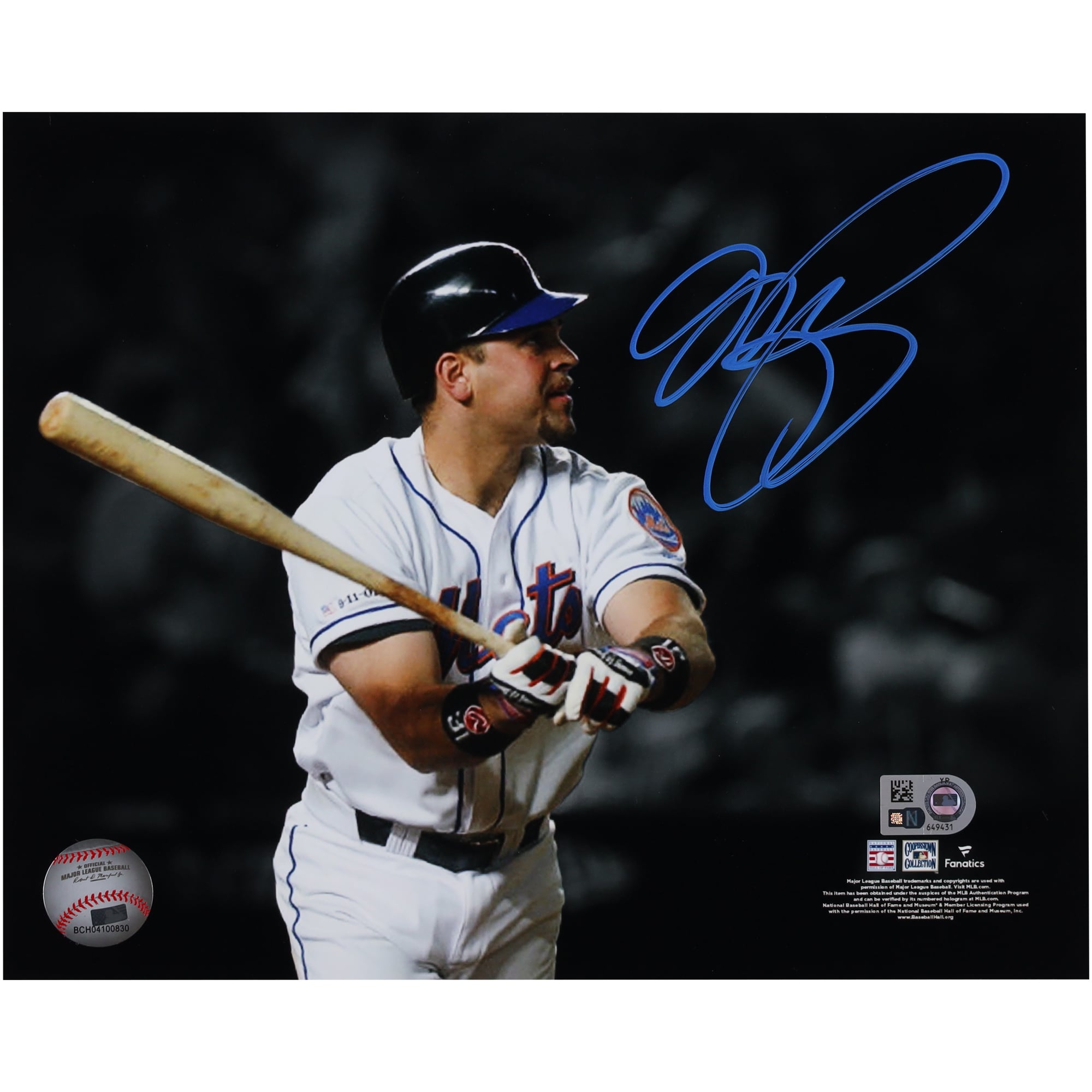 Mike Piazza New York Mets Autographed 8" x 10" Home Run Spotlight Photograph
