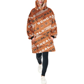 Pegasus Cincinnati Bengals 60" x 80" Repeat Logo Hoodie Bloncho