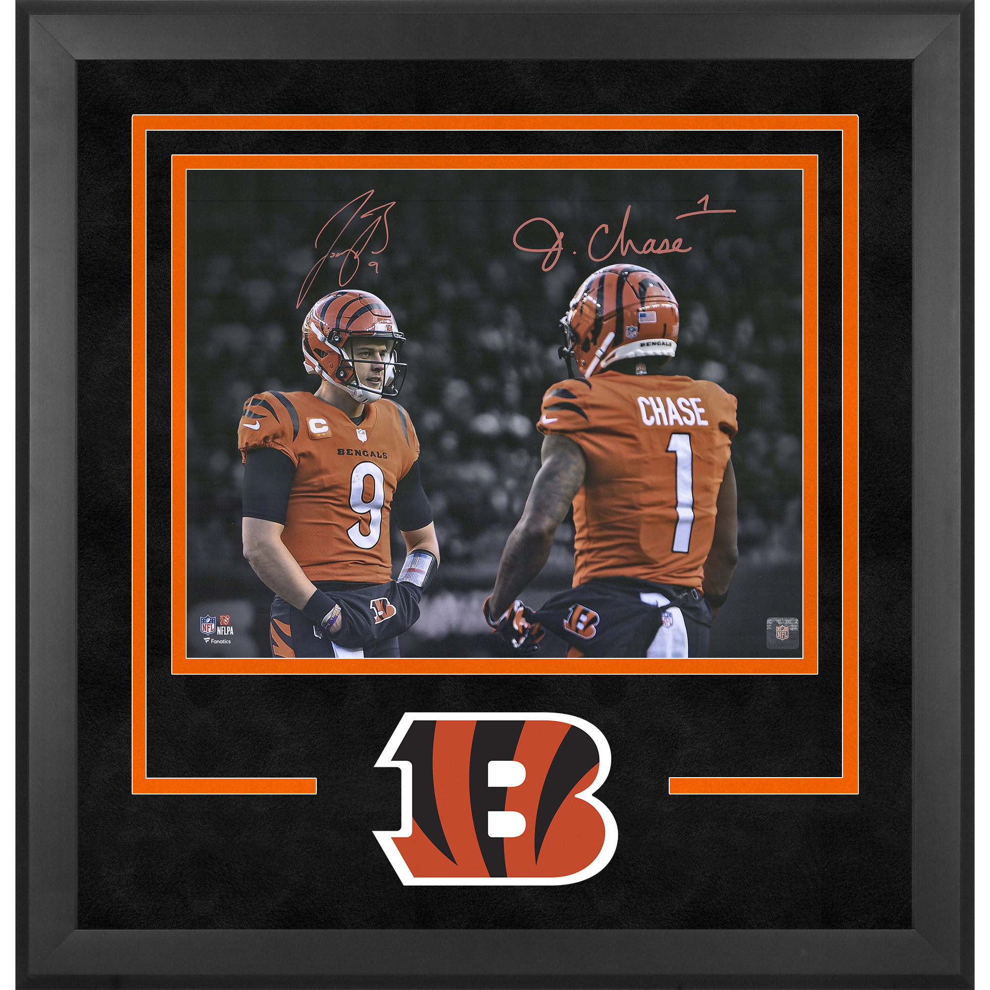 Joe Burrow & Ja'Marr Chase Cincinnati Bengals Autographed Deluxe Framed 16" x 20" Spotlight Photograph
