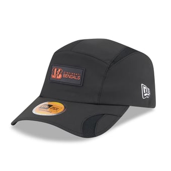 Men's New Era Black Cincinnati Bengals 2025 Sideline  Runner Adjustable Hat