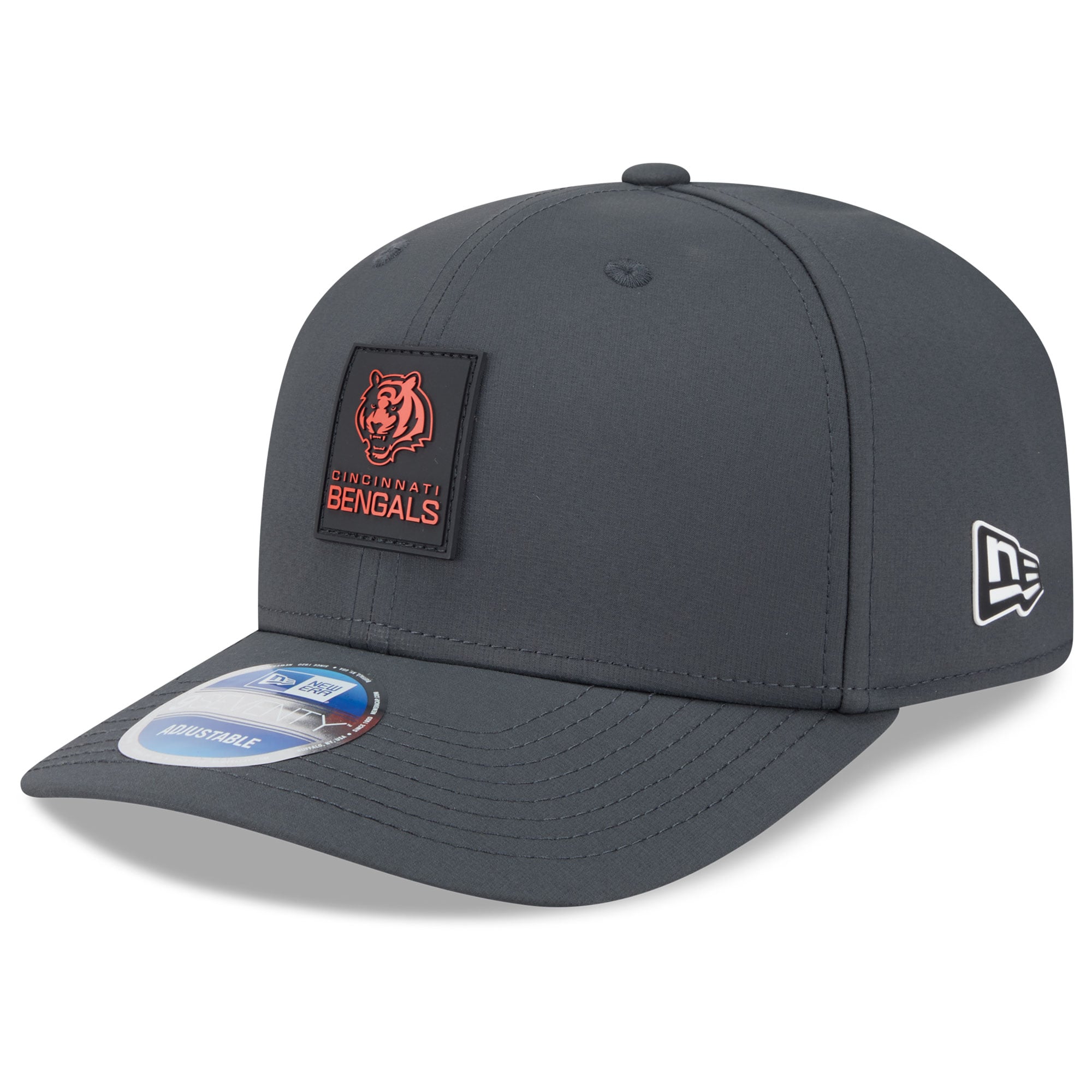 Men’s New Era Charcoal Cincinnati Bengals 2025 Sideline Cold Weather 9SEVENTY Adjustable Hat Men’s New Era Charcoal Cincinnati Bengals 2025 Sideline Cold Weather 9SEVENTY Adjustable Hat