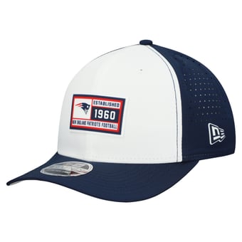 Men's New Era  White/Navy New England Patriots Established Patch 9SEVENTY Adjustable Hat