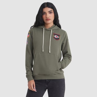 Women's Nike Olive Kansas City Chiefs 2025 Salute to Service Sideline Standard Issue Dri-FIT Hoodie