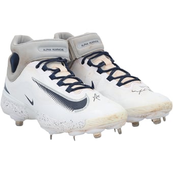 Matt Olson Atlanta Braves Autographed Game-Used White/Navy Nike Cleats from the 2024 MLB Season - RG13339949-50
