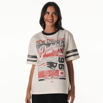 Women's The Wild Collective  Cream New England Patriots Vintage Drop Shoulder Oversized Boyfriend T-Shirt