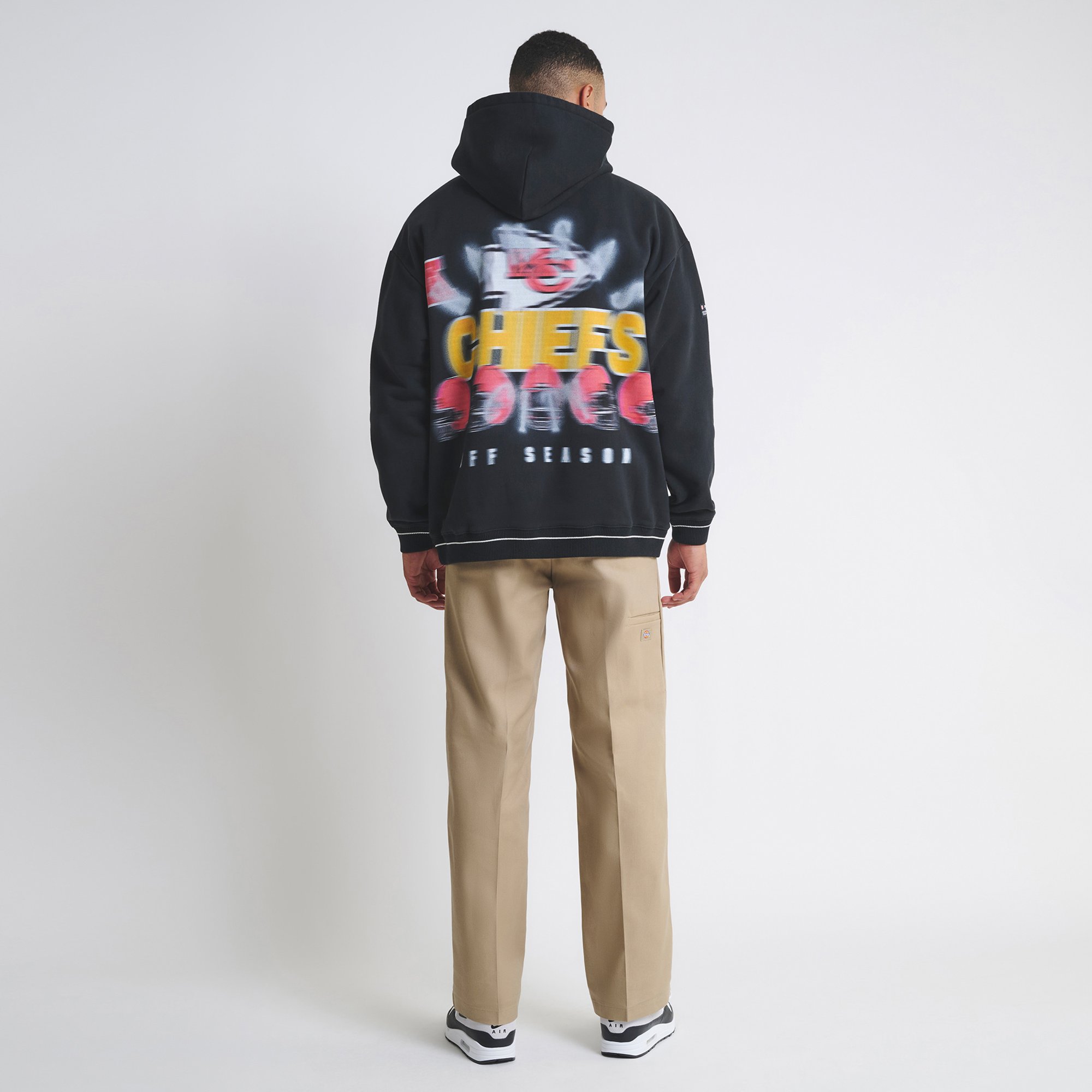 Sudadera unisex negra con capucha de los Kansas City Chiefs