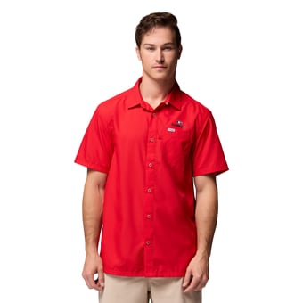 Men's Columbia Red Georgia Bulldogs Slack Tide Camp Button-Up Shirt