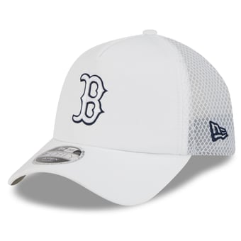 Men's New Era Red Boston Red Sox 2026 Batting Practice Apex 9FORTY Adjustable Trucker Hat