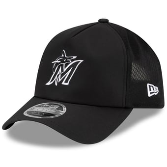Men's New Era Miami Marlins 2026 Batting Practice Apex 9FORTY Adjustable Trucker Hat