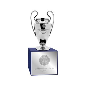 Trophée sur piédestal PSG Champions d'Europe - 45mm, vue 2