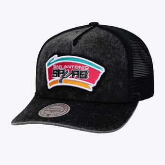 Men's Mitchell & Ness  Black San Antonio Spurs Gameday Snow Wash Adjustable Trucker Hat