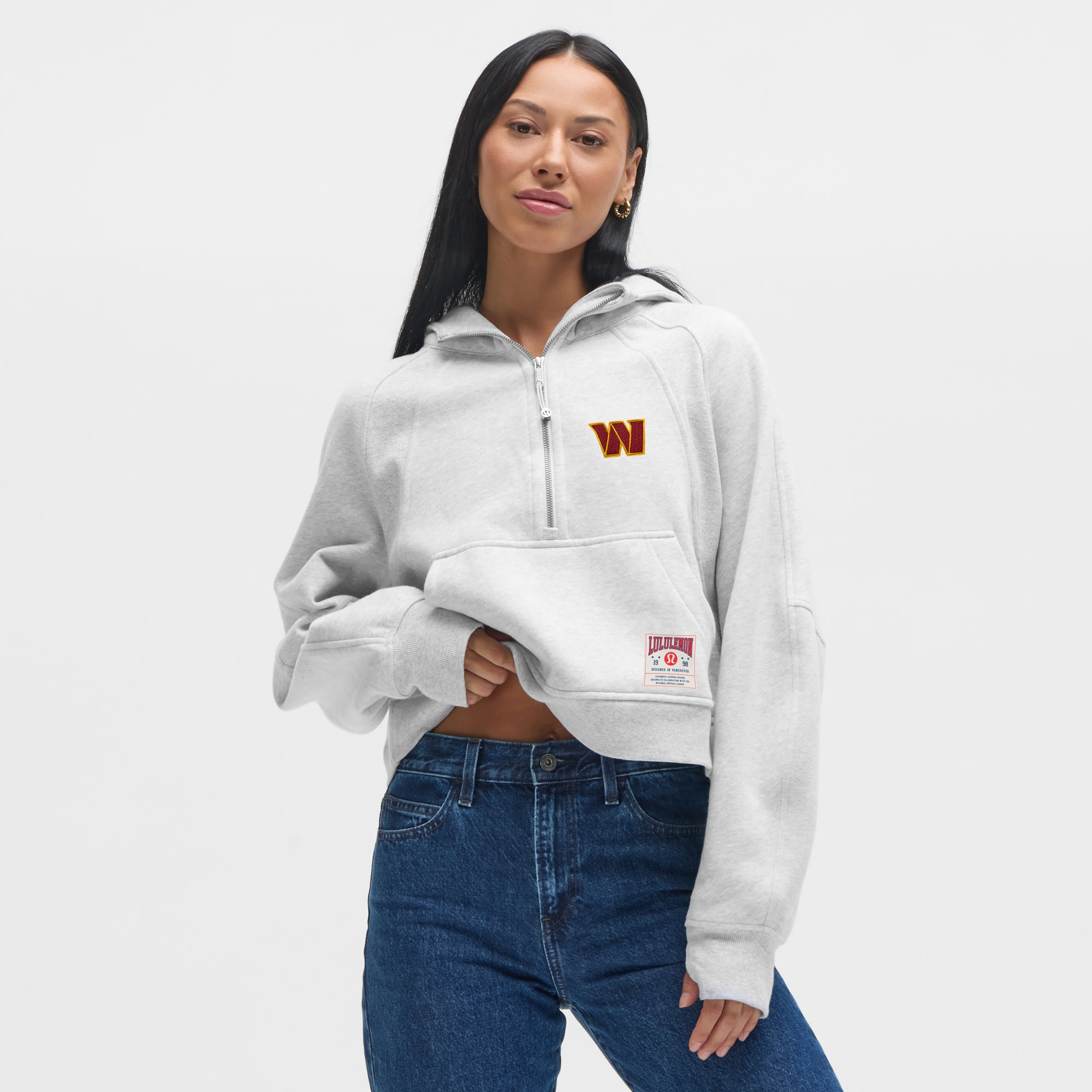 Damen-Kapuzenpullover „Washington Commanders Scuba“ mit übergroßem Halbreißverschluss in Heathered Core Ultra Light Grey von lululemon