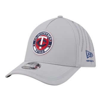 Men's New Era Gray Minnesota Twins Patch 39THIRTY A-Frame M-Crown Perforated Flex Hat