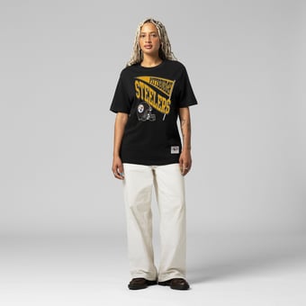 Women's Mitchell & Ness  Black Pittsburgh Steelers Team Dynamic Boyfriend T-Shirt