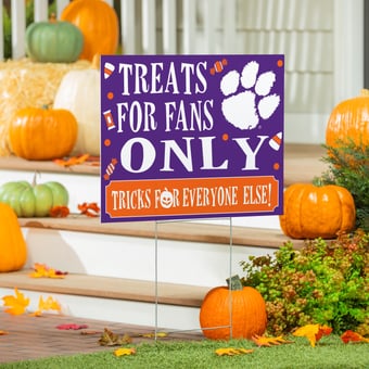 Clemson Tigers 18" x 24" Halloween Treats Outdoor Yard Sign