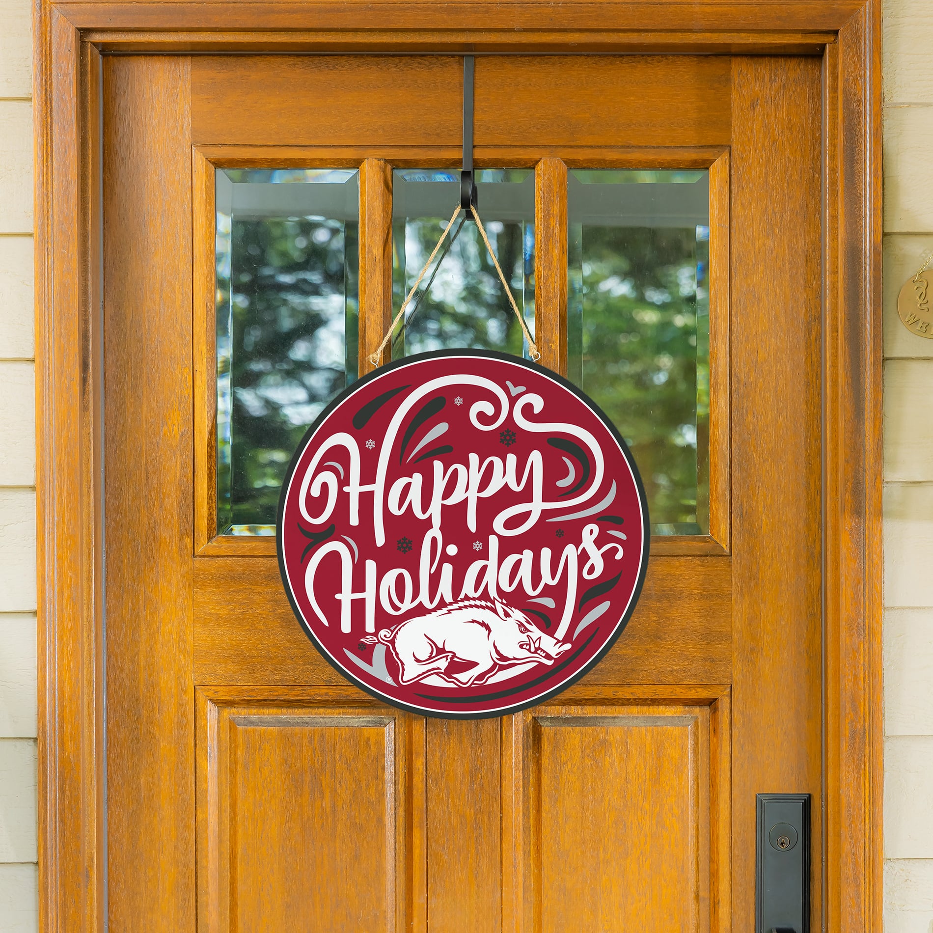 Arkansas Razorbacks 18" Happy Holidays Wooden Round Door Sign