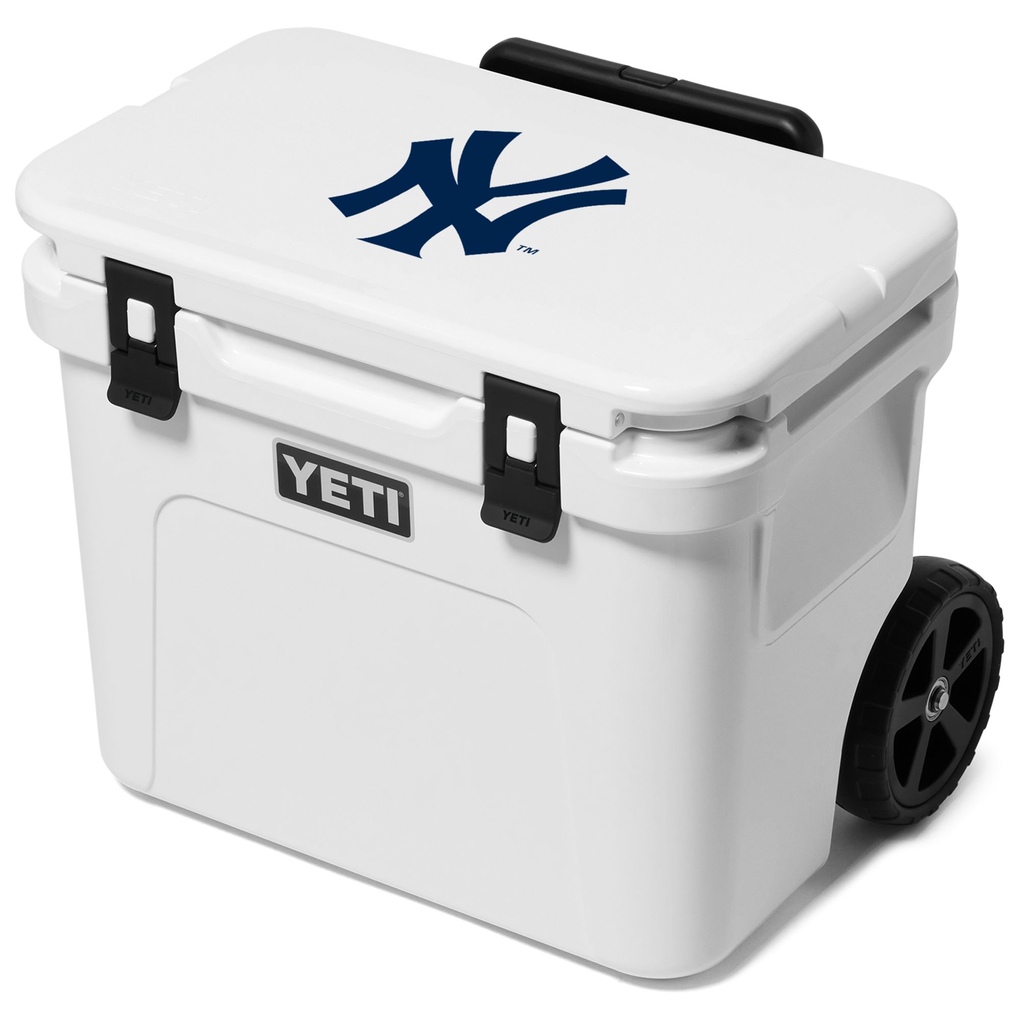 YETI New York Yankees Roadie 32 Wheeled Cooler