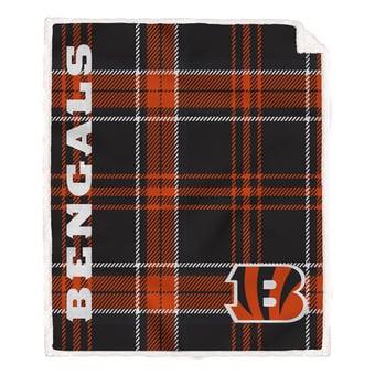 Pegasus Cincinnati Bengals 50" x 60" Playmaker Plaid Ultra Cozy Sherpa Throw