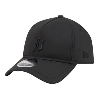 Men's New Era  Black Detroit Tigers Injection Apex 9FORTY Adjustable Hat