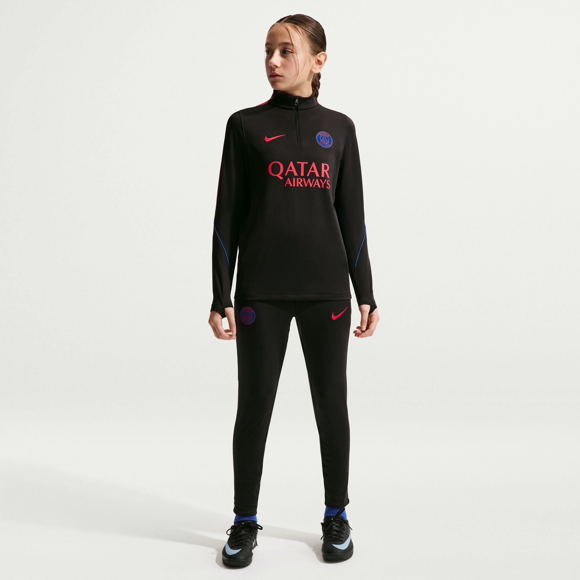 Youth Nike Black Paris Saint-Germain 2026/27 Strike Dri-FIT Long Sleeve Quarter-Zip Drill Top