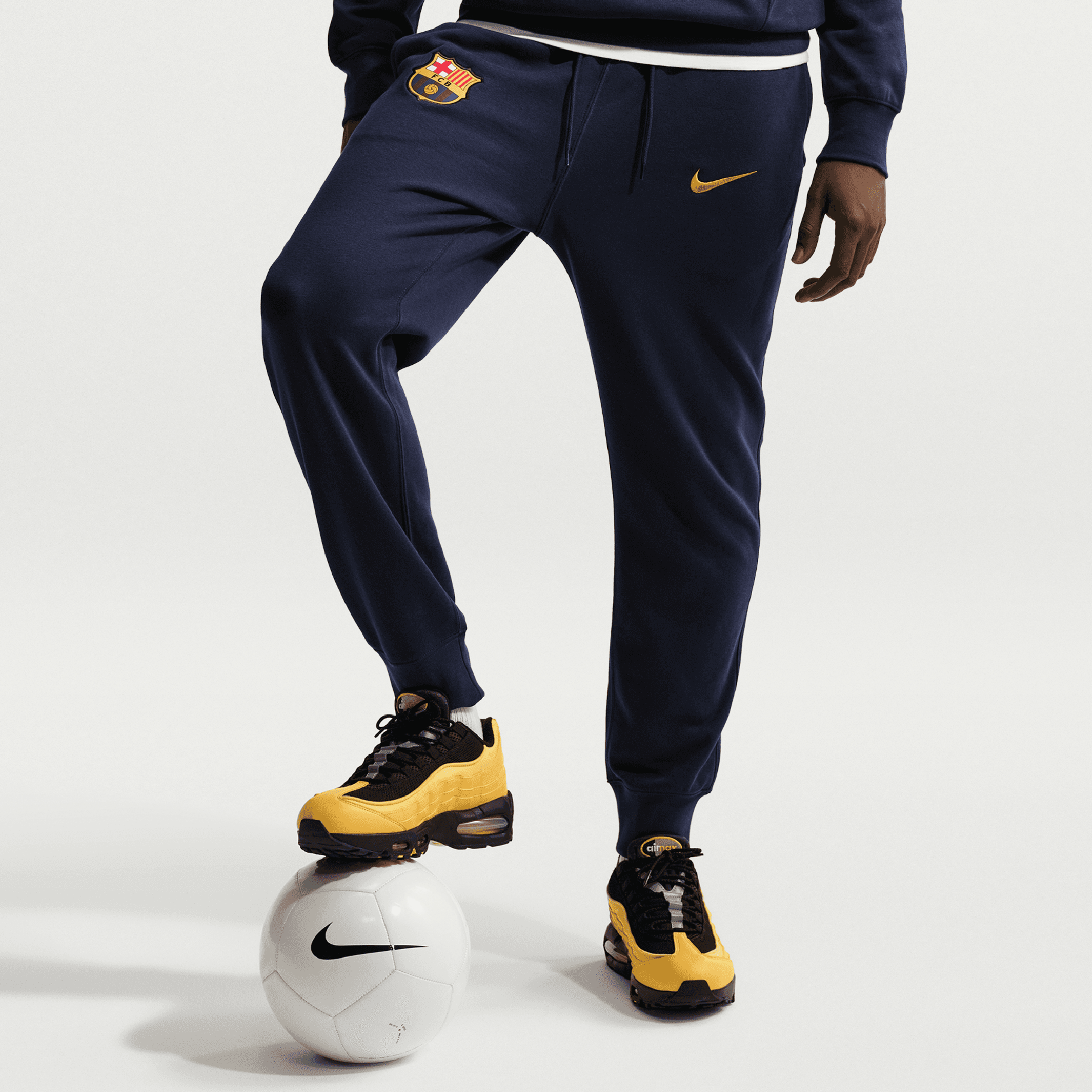 Men's Nike Blue Barcelona Club Joggers