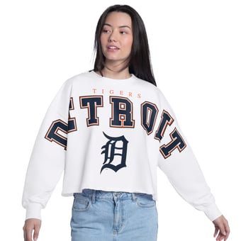 Women's G-III 4Her by Carl Banks White Detroit Tigers Bleachers Cropped Pullover Sweatshirt