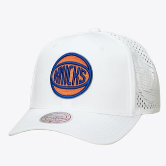 Men's Mitchell & Ness White New York Knicks Perfect Lightweight Pro Crown Adjustable Hat