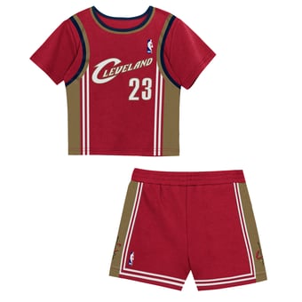 Toddler Mitchell & Ness LeBron James Burgundy Cleveland Cavaliers 2-Piece Play by Place T-Shirt & Shorts Set