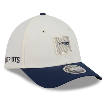 Men's New Era Cream/Navy New England Patriots 2026 NFL Training Camp 39THIRTY Flex Hat