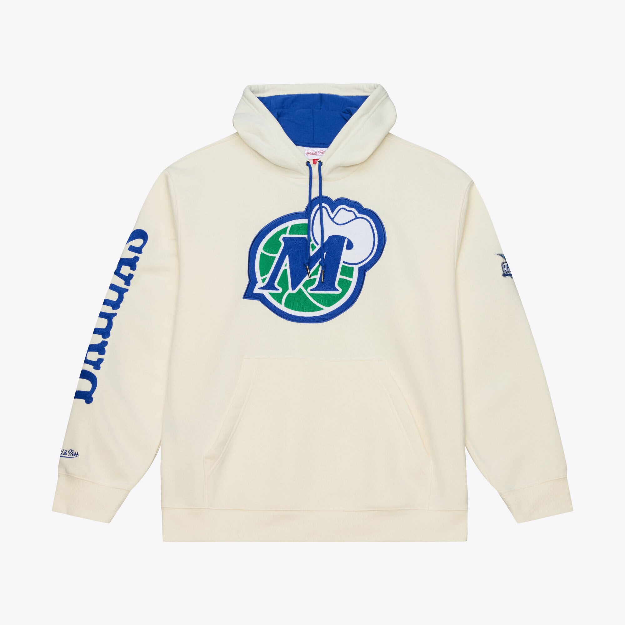 Men's Mitchell & Ness Cream Dallas Mavericks Hardwood Classics Chainstitch Premium Fleece Hoodie