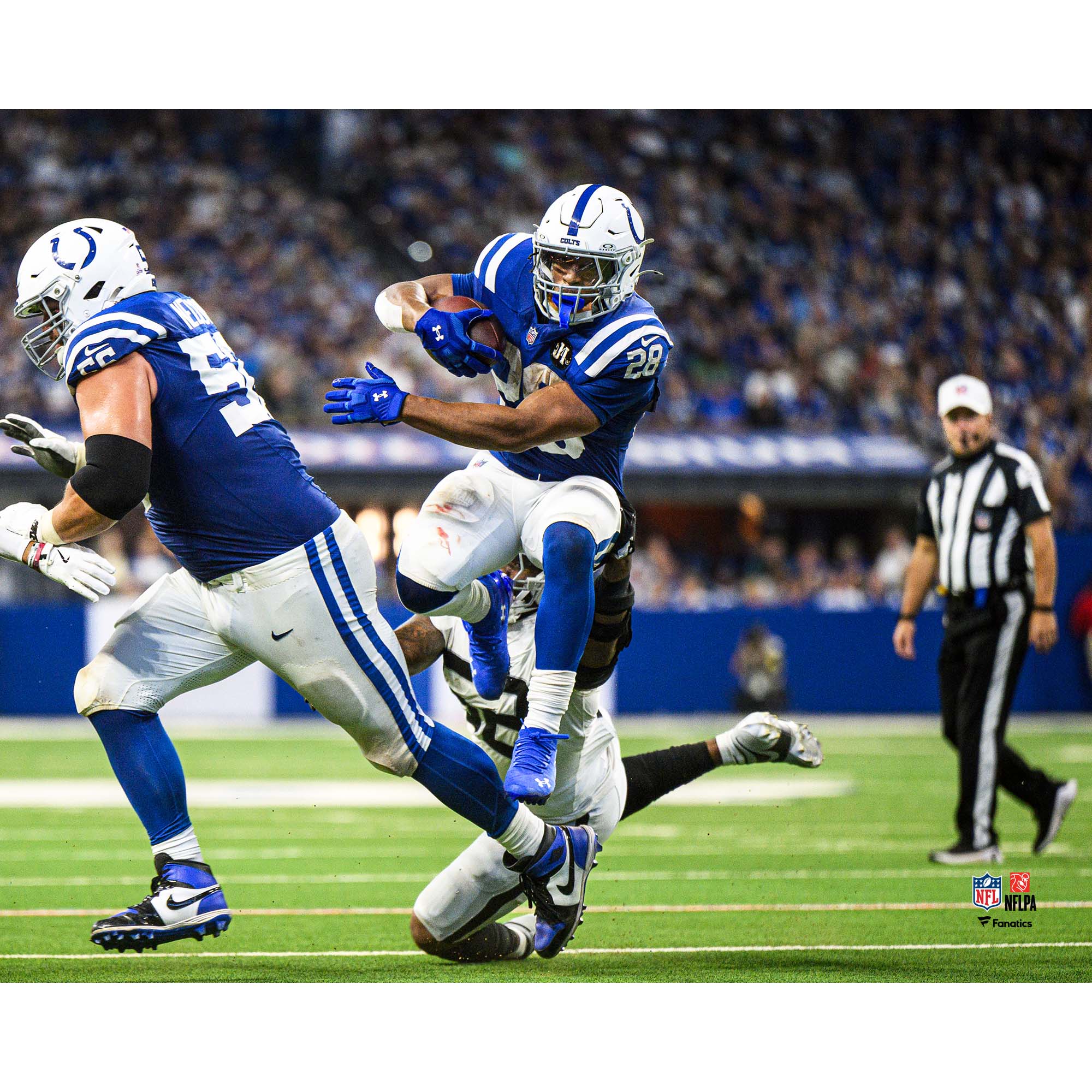 Jonathan Taylor Indianapolis Colts Unsigned 2025 Week 5 Hurdle Photograph