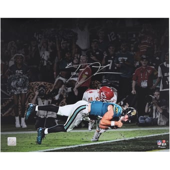 Trevor Lawrence Jacksonville Jaguars Autographed 16" x 20" Game-Winning Touchdown vs. Kansas City Chiefs Photograph