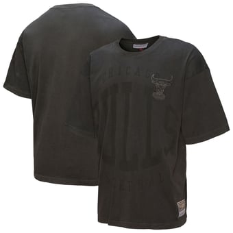 Men's Mitchell & Ness  Black Chicago Bulls Downtown Collection Premium T-Shirt