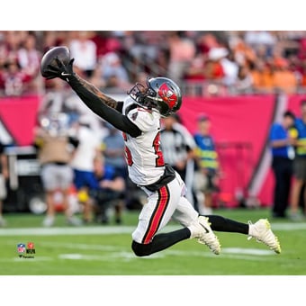Tez Johnson Tampa Bay Buccaneers Unsigned 2025 Week 6 Catch Photograph