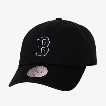 Unisex Mitchell & Ness Black & White Boston Red Sox 1904 Strapback Adjustable Hat