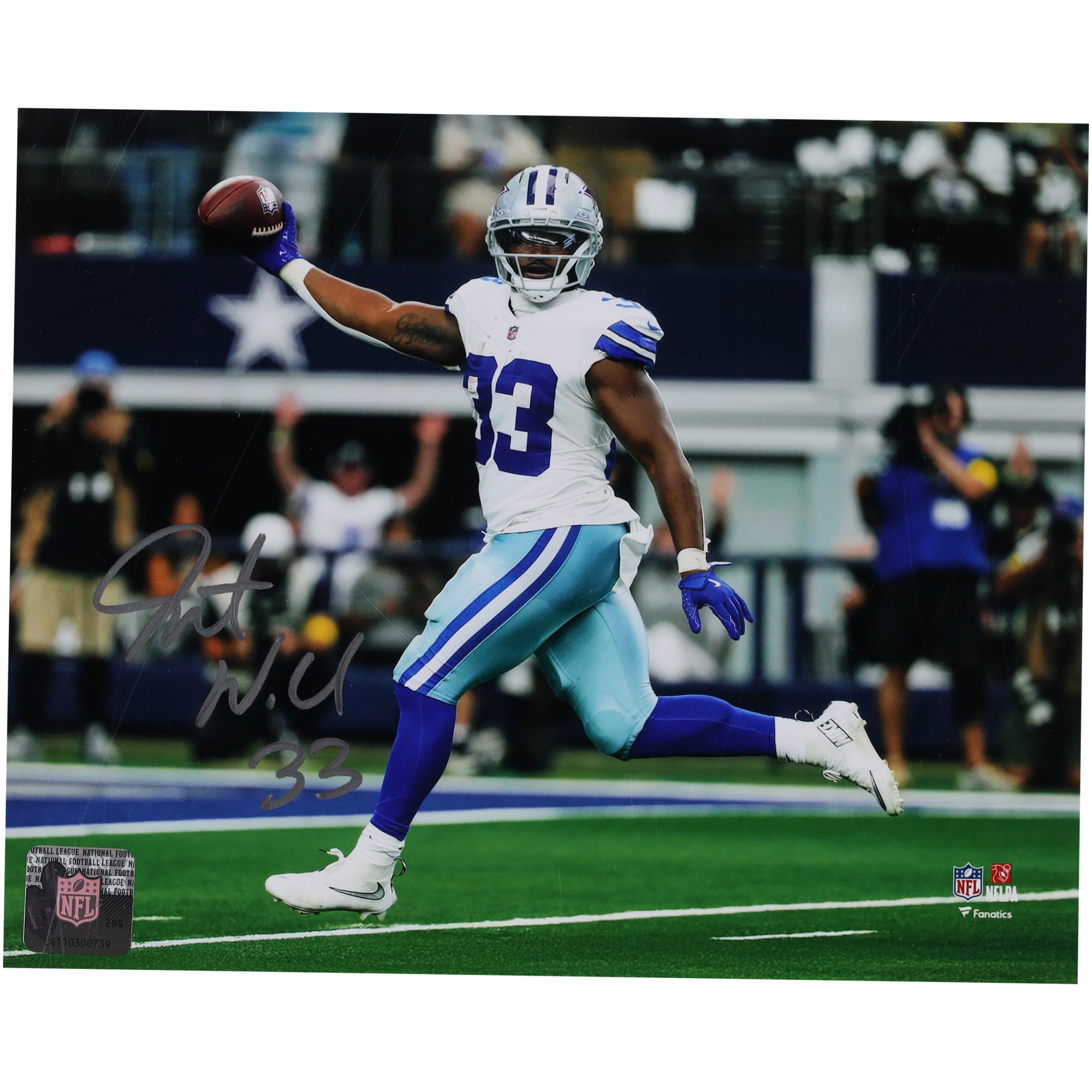 Javonte Williams Dallas Cowboys Autographed 8" x 10" Touchdown Run Photograph