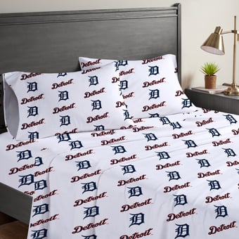 Pegasus  Detroit Tigers Four-Piece Queen Sheet Set