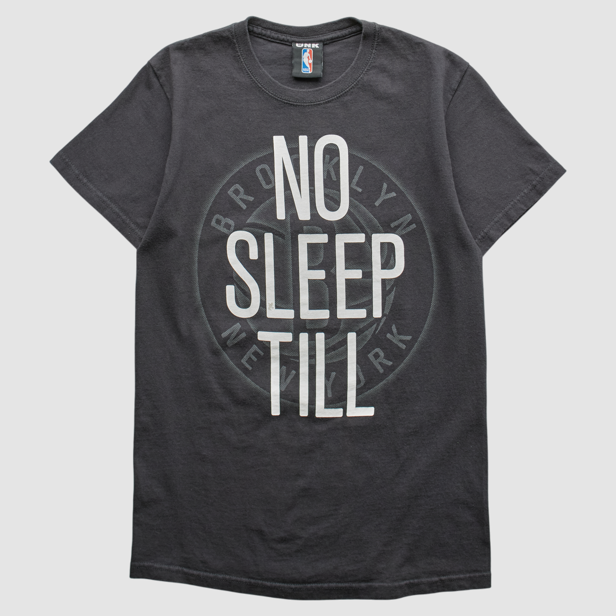 Brooklyn Nets UNK 2012 T-shirt – Charcoal – XXS by Fanatics Real Vintage Brooklyn Nets UNK 2012 T-shirt – Charcoal – XXS by Fanatics Real Vintage