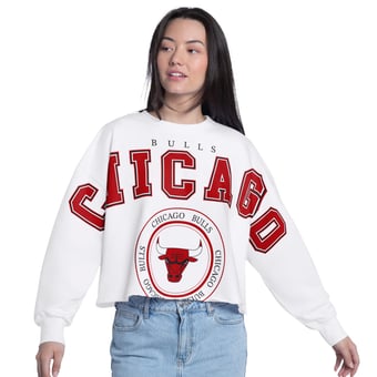 Women's G-III 4Her by Carl Banks  White Chicago Bulls Bleachers Cropped French Terry Sweatshirt